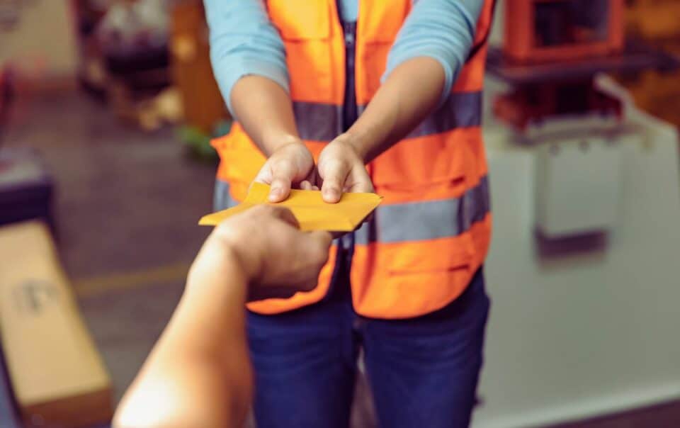¿Cómo se pueden probar los salarios perdidos si me pagan en “cash” en un trabajo en Nuevo York?